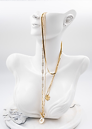 Gold Renk 3'lü Zincir Yonca Figürlü Çelik Kolye (Beyaz)