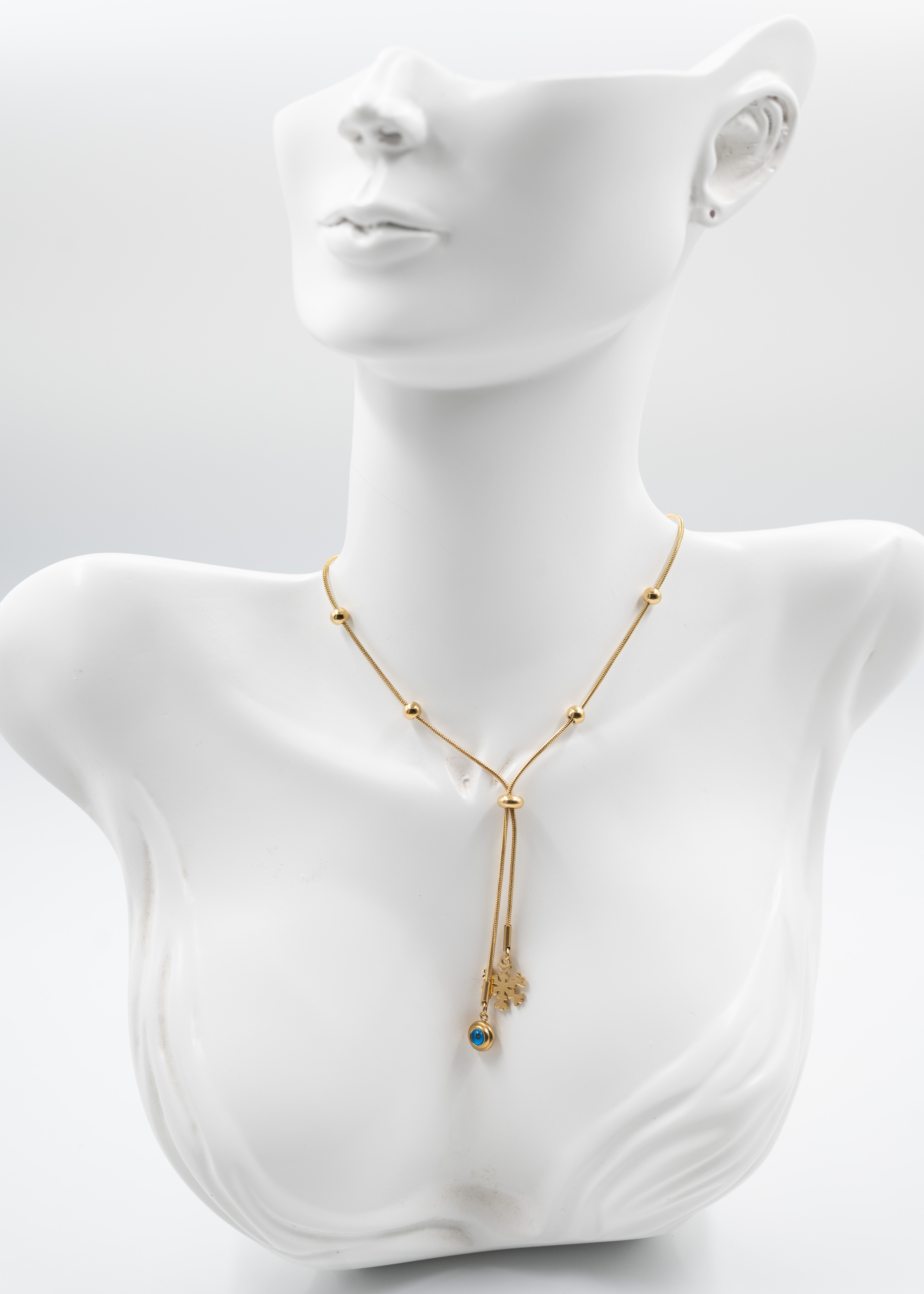 Çelik Kar Tanesi Modelli Nazar Boncuklu Kolye