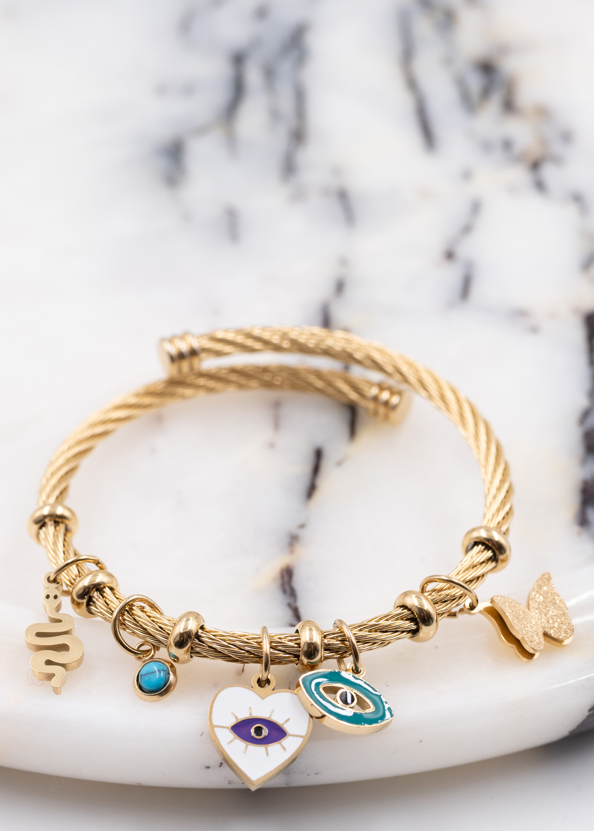 Kalp ve Yılan Detaylı Gold Renk Çelik Bileklik