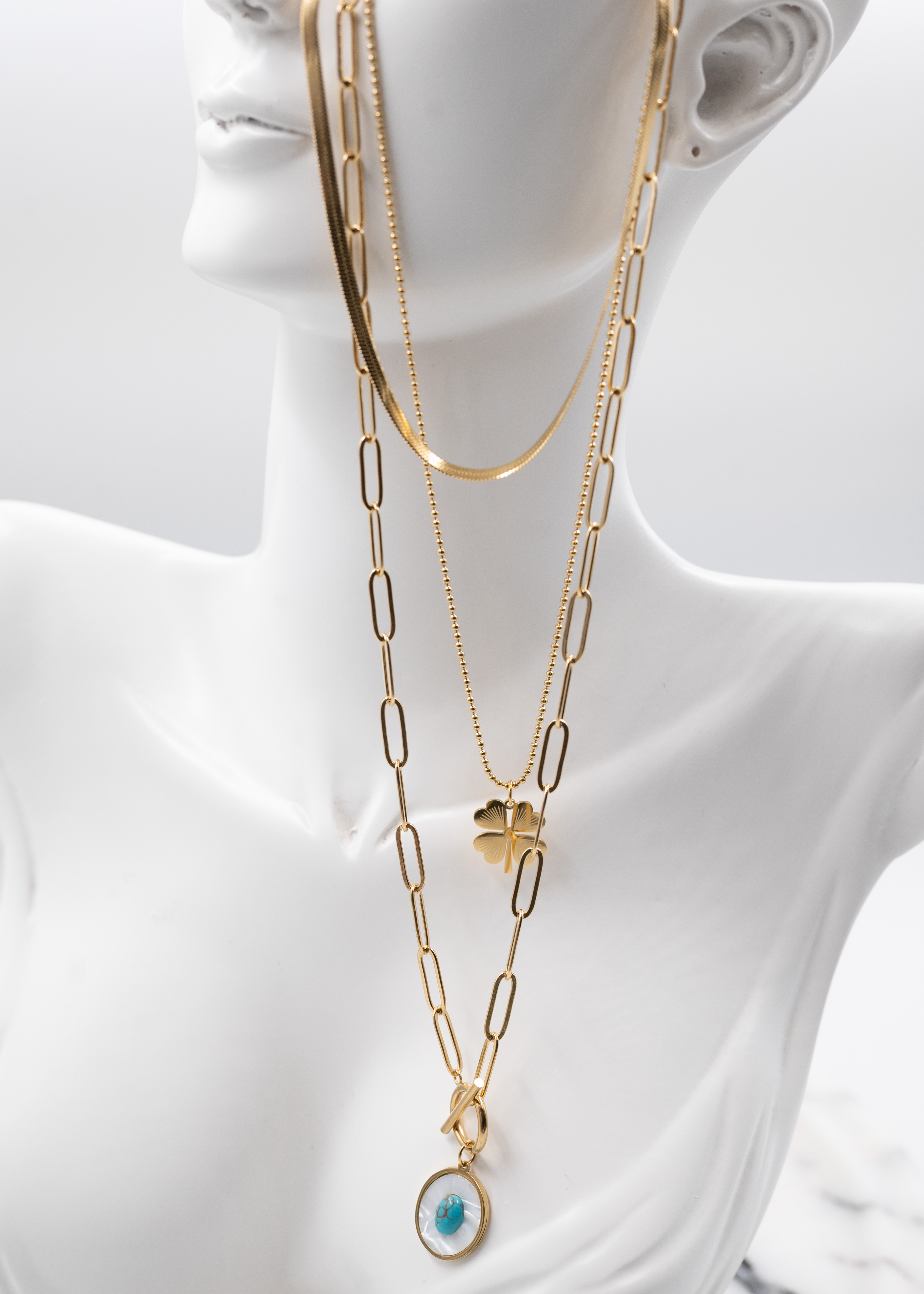 Gold Renk 3'lü Zincir Yonca Figürlü Çelik Kolye (Mavi)