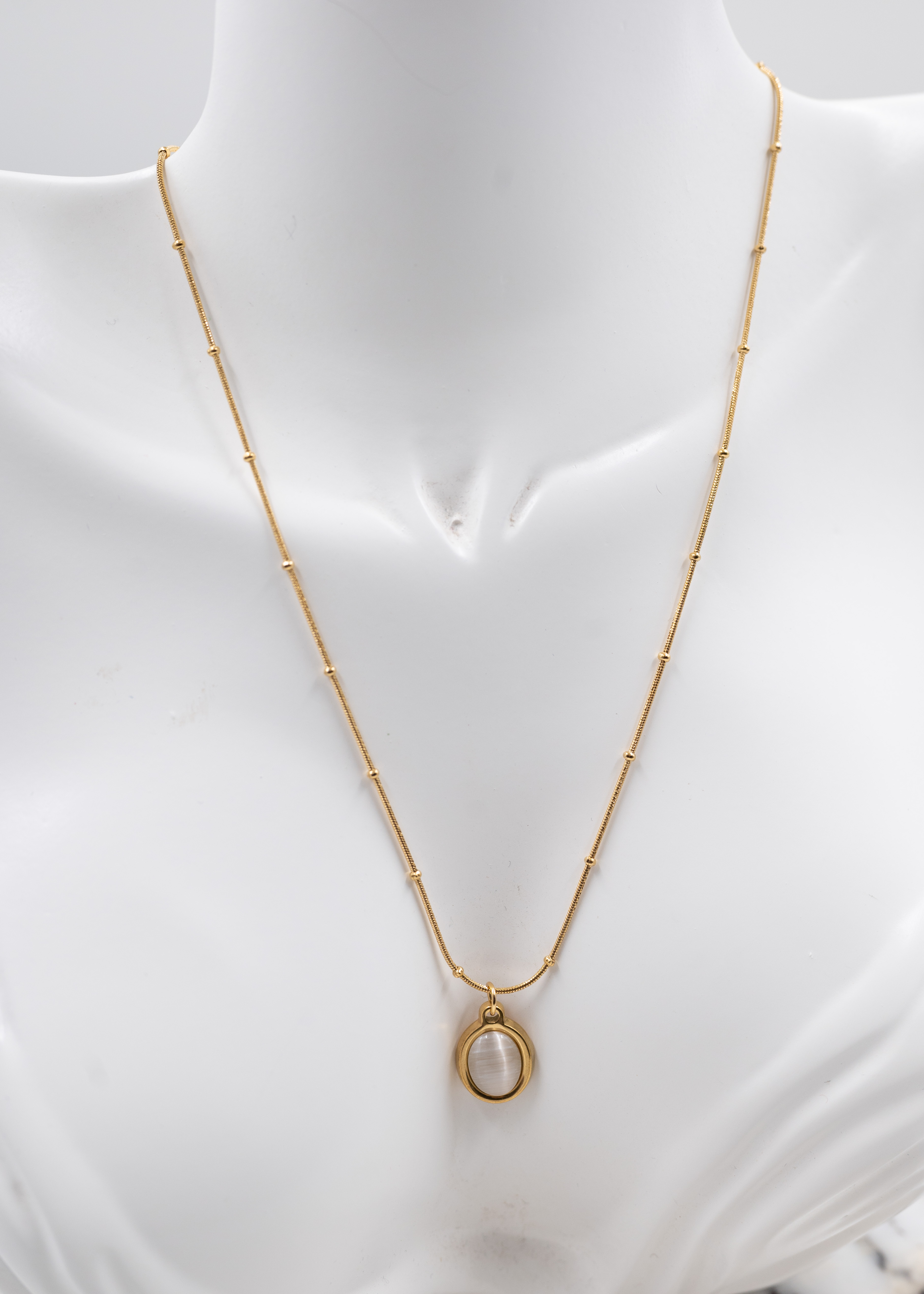 Sedef Detaylı Çelik Kolye