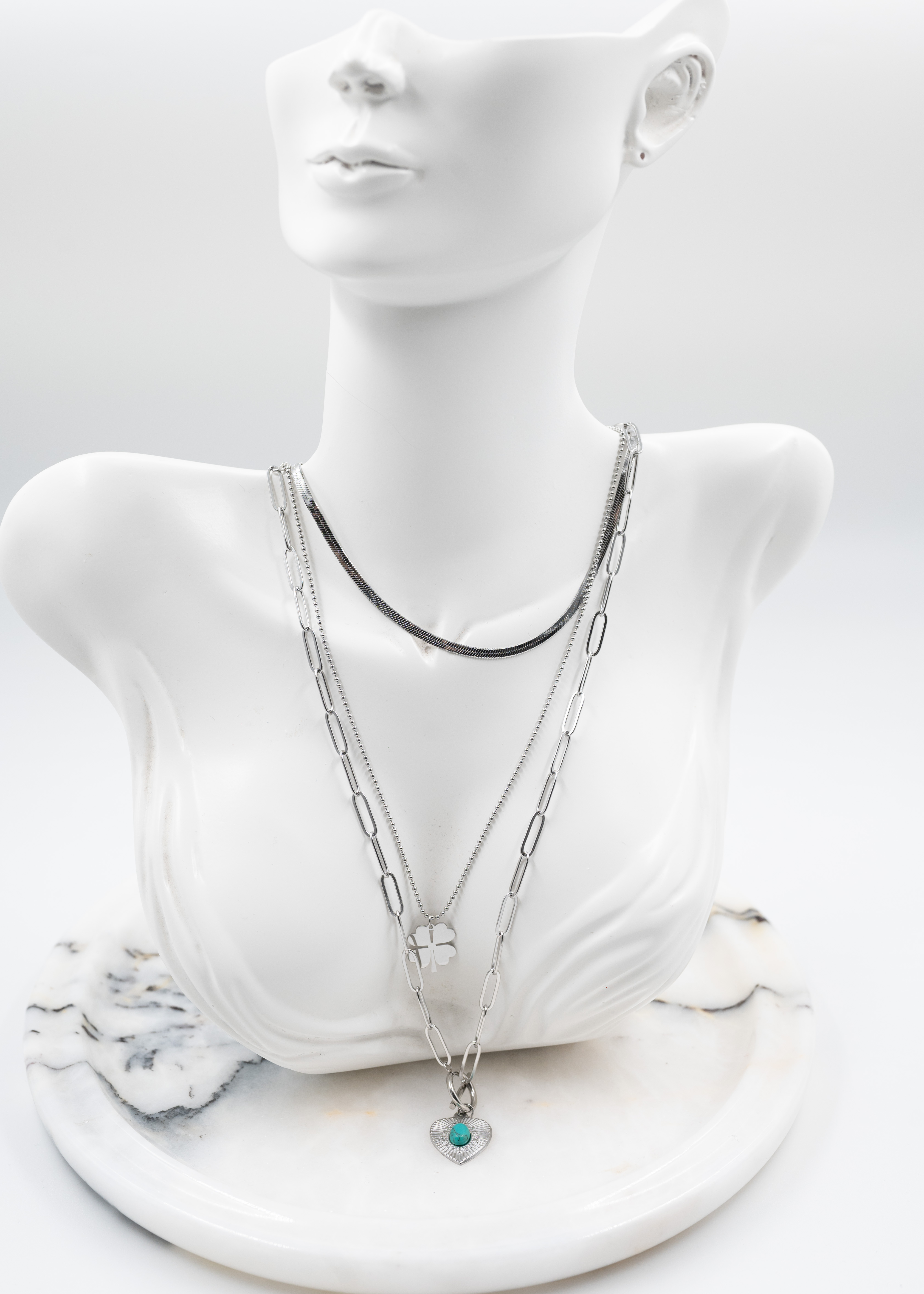 3lü gümüş renk yonca desenli çelik kolye