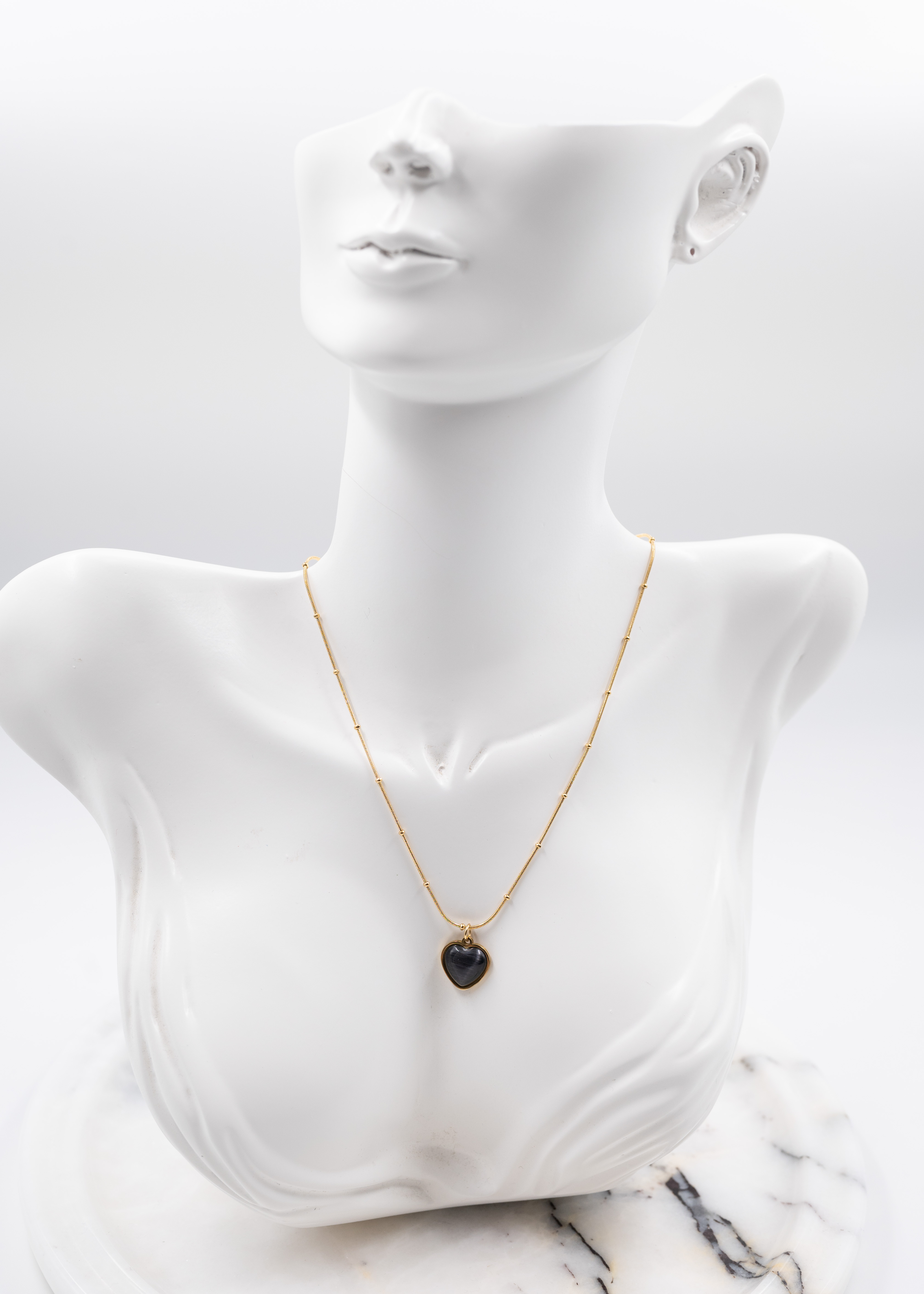 siyah kalp gold çelik kolye