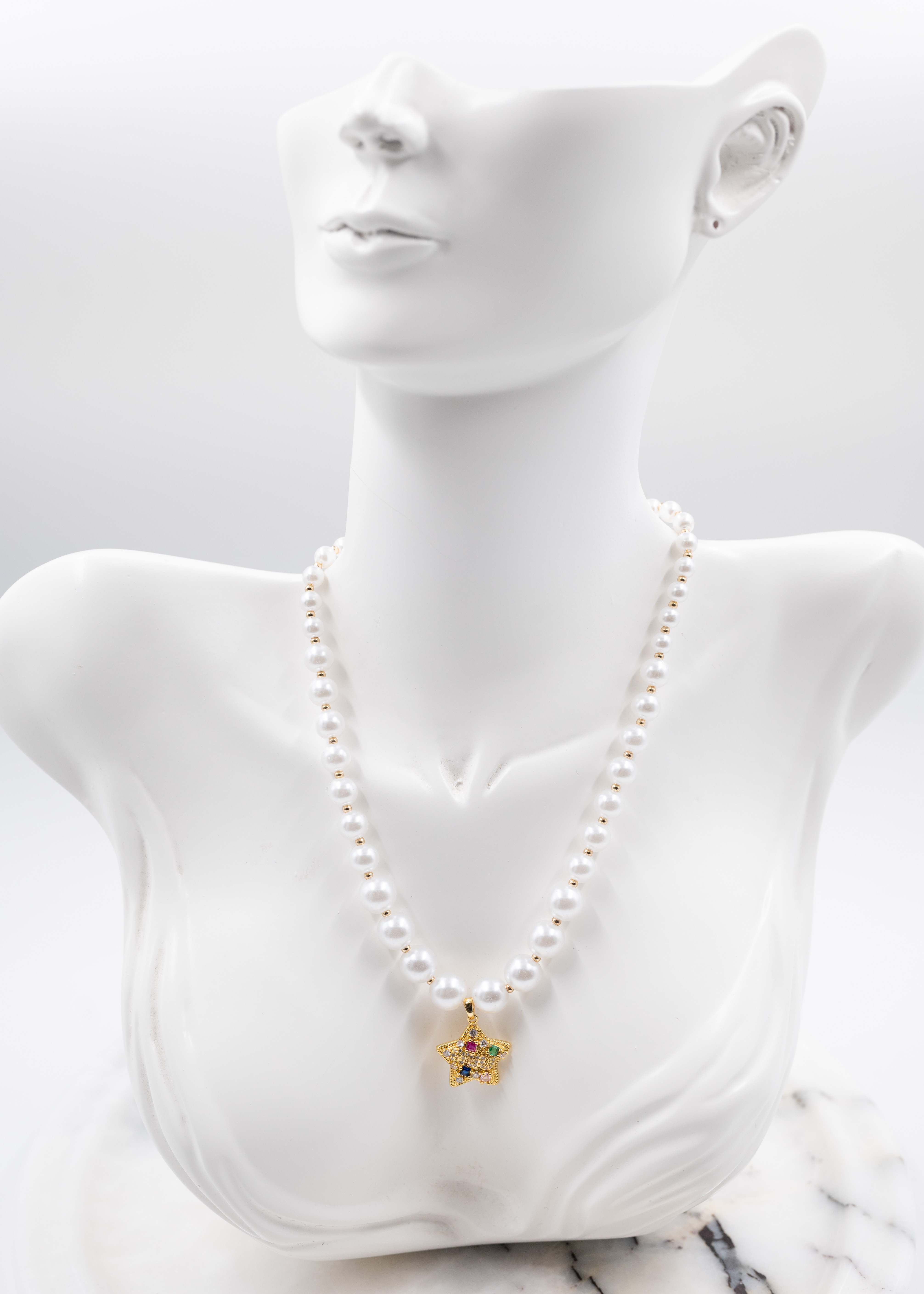 inci kelebek desenli çelik kolye