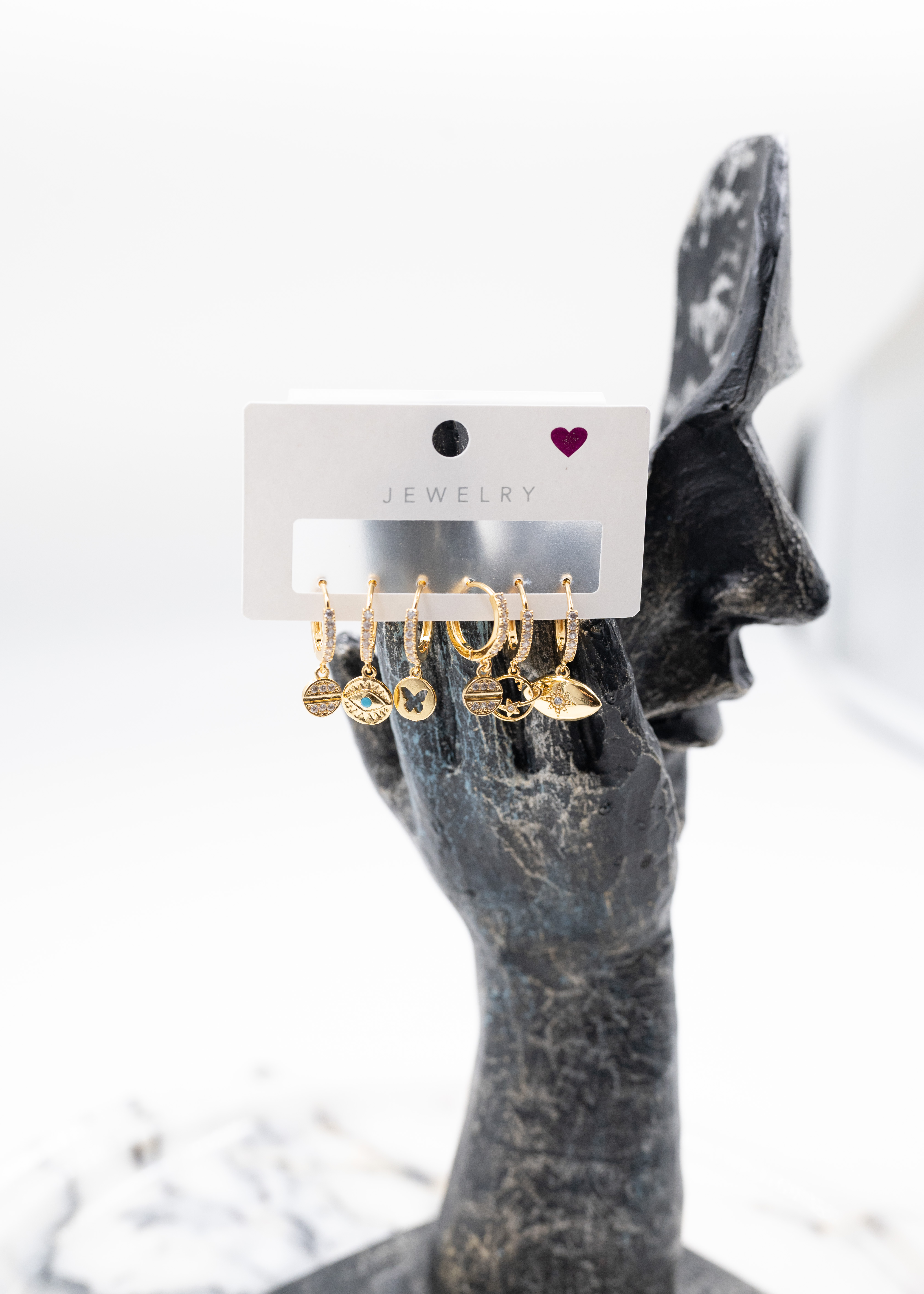 göz desenli çelik küpe seti